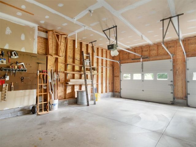 7587 Salmon Creek Road, Williamson, NY 14589