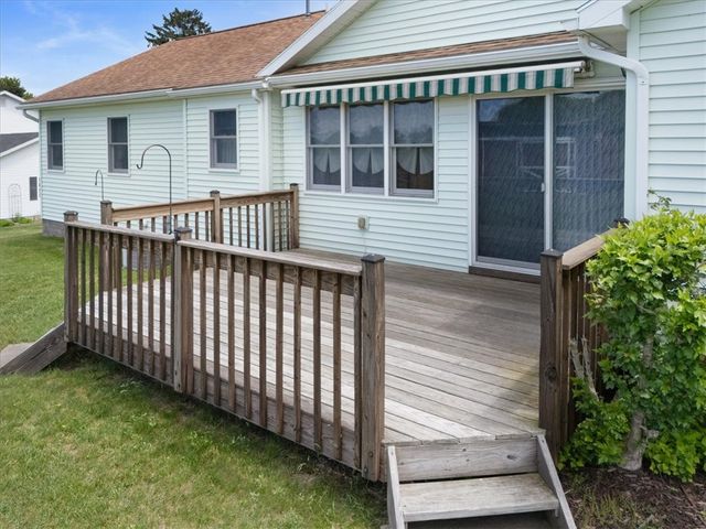 7587 Salmon Creek Road, Williamson, NY 14589