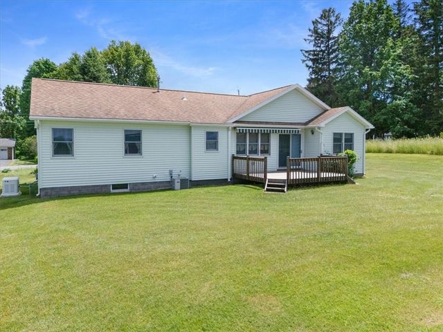 7587 Salmon Creek Road, Williamson, NY 14589