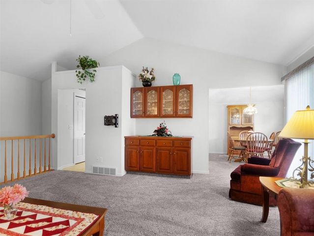 7587 Salmon Creek Road, Williamson, NY 14589