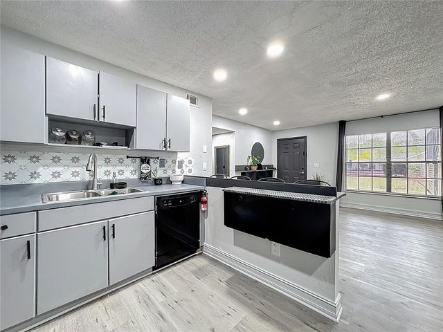 21027 VOYAGER BOULEVARD 3, Land O Lakes, FL 34638