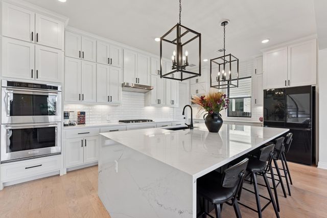 222 Rio Ranchero RD, Georgetown, TX 78628