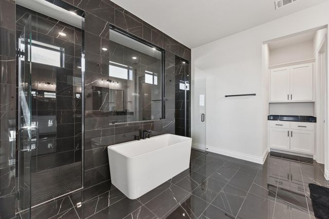 222 Rio Ranchero RD, Georgetown, TX 78628