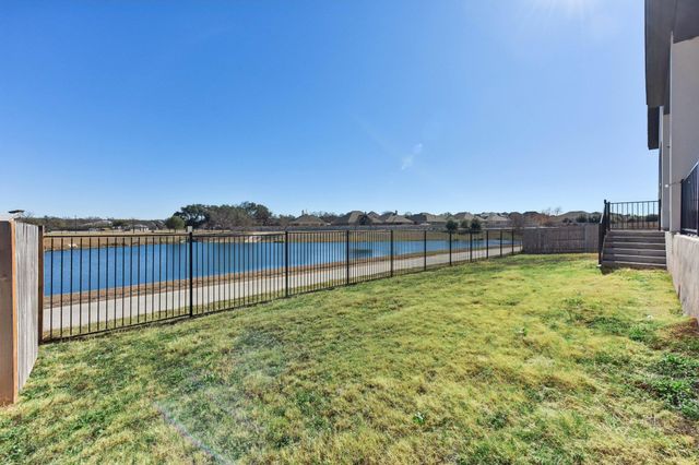 222 Rio Ranchero RD, Georgetown, TX 78628