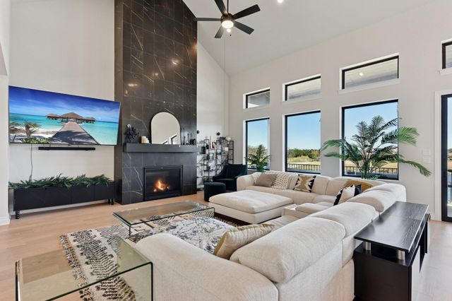 222 Rio Ranchero RD, Georgetown, TX 78628