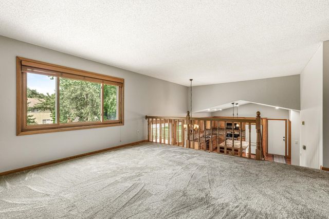 14284 Zilla Street NW, Andover, MN 55304