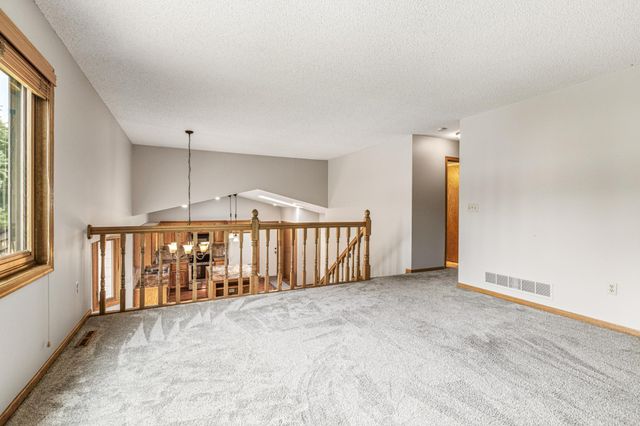 14284 Zilla Street NW, Andover, MN 55304