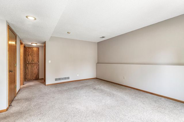 14284 Zilla Street NW, Andover, MN 55304