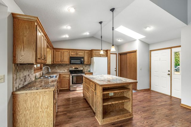 14284 Zilla Street NW, Andover, MN 55304