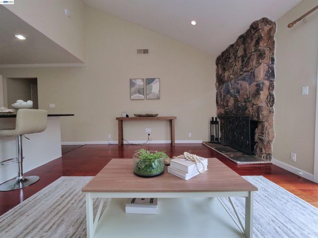 3542 Surry Pl, Fremont, CA 94536