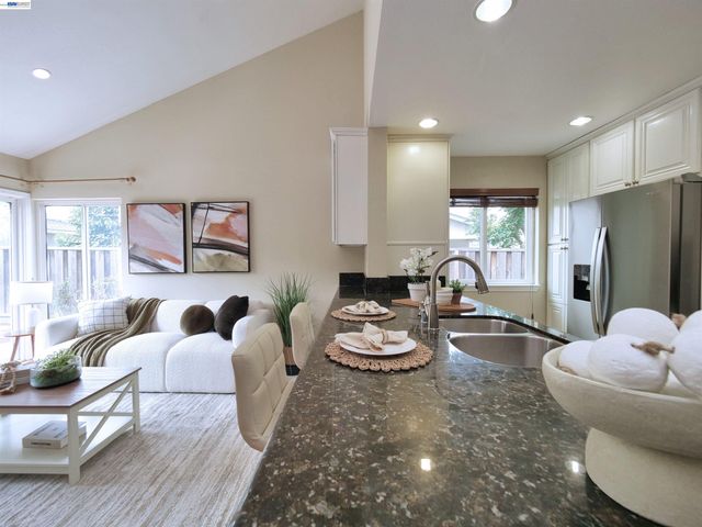 3542 Surry Pl, Fremont, CA 94536