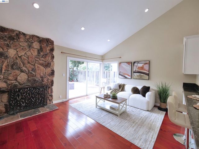 3542 Surry Pl, Fremont, CA 94536