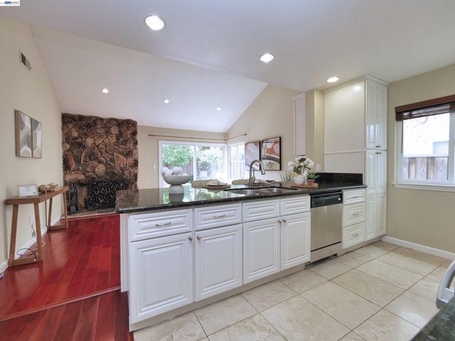 3542 Surry Pl, Fremont, CA 94536