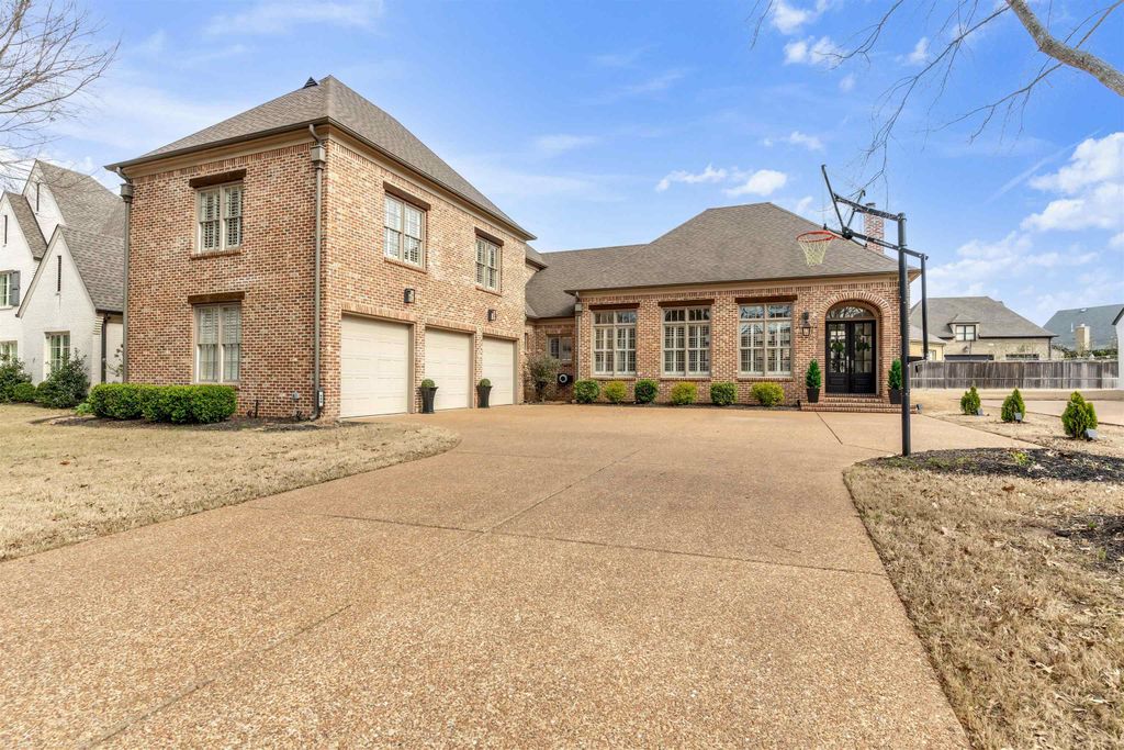 528 ALTHEA LN, Collierville, TN 38017
