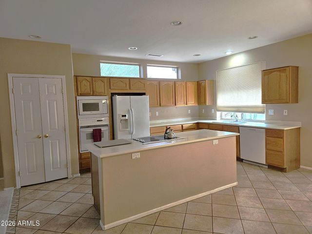 16012 W STARLIGHT Drive, Surprise, AZ 85374