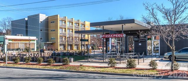 1427 Tippah Park Court, Charlotte, NC 28205