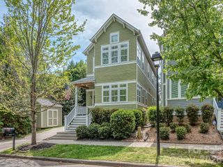 1427 Tippah Park Court, Charlotte, NC 28205