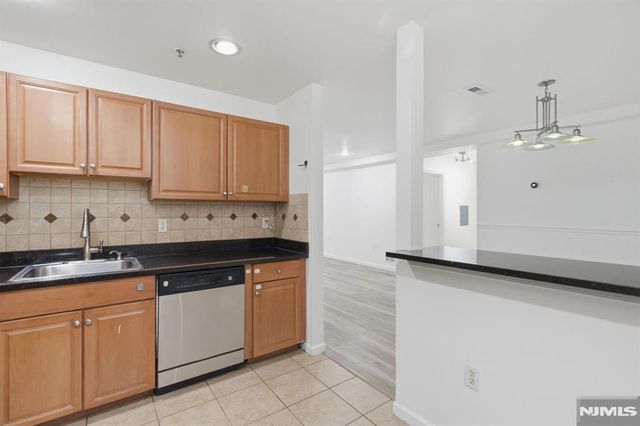 116 Chariot Court 116, Piscataway, NJ 08854