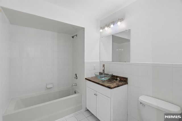 116 Chariot Court 116, Piscataway, NJ 08854