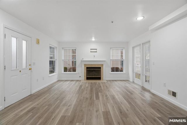 116 Chariot Court 116, Piscataway, NJ 08854