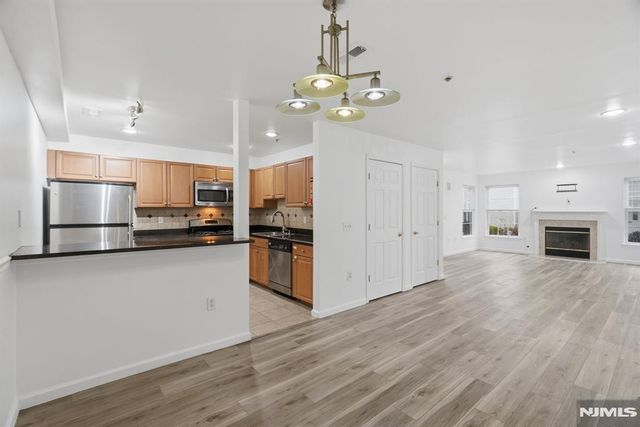 116 Chariot Court 116, Piscataway, NJ 08854