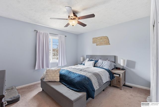 7513 S 88th Street, La Vista, NE 68128