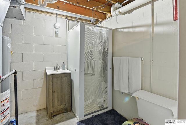 7513 S 88th Street, La Vista, NE 68128