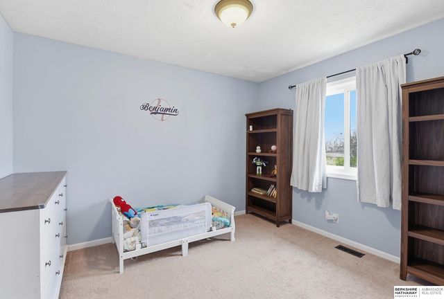 7513 S 88th Street, La Vista, NE 68128