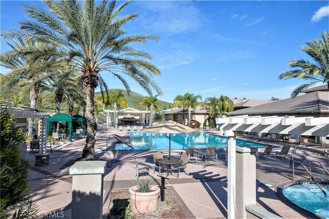 28064 Oakhaven Lane, Menifee, CA 92584