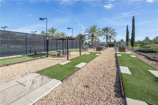 28064 Oakhaven Lane, Menifee, CA 92584