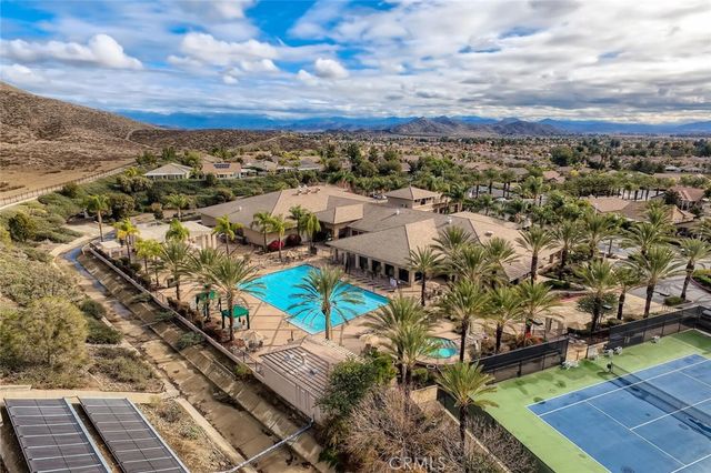 28064 Oakhaven Lane, Menifee, CA 92584