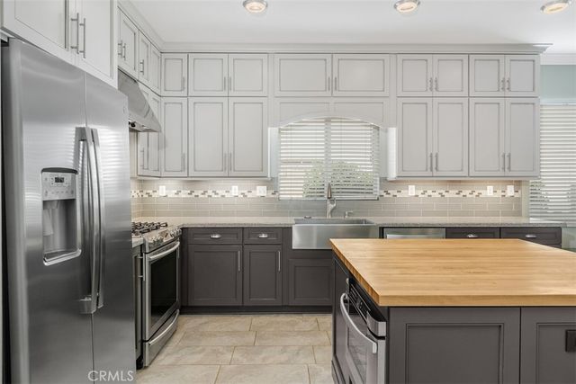 28064 Oakhaven Lane, Menifee, CA 92584