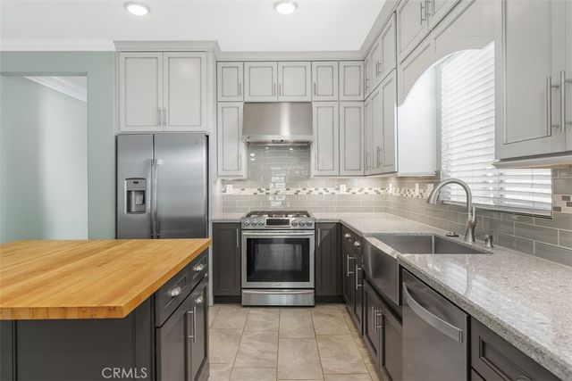 28064 Oakhaven Lane, Menifee, CA 92584
