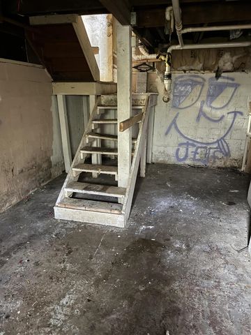 2012 March Street, Kalamazoo, MI 49001