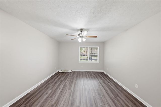 2670 Tucson Way, Powder Springs, GA 30127