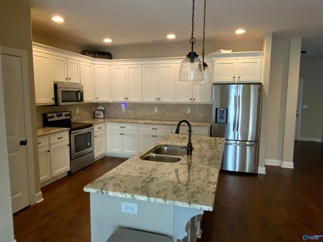 111 Fawn Forest Drive, New Market, AL 35761