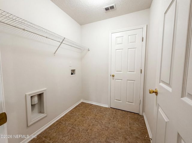 11862 ALEXANDRA Drive, Jacksonville, FL 32218