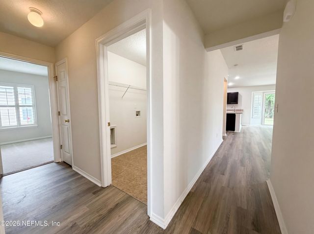 11862 ALEXANDRA Drive, Jacksonville, FL 32218