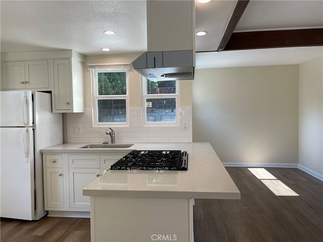 15 E Mira Monte 5, Sierra Madre, CA 91024