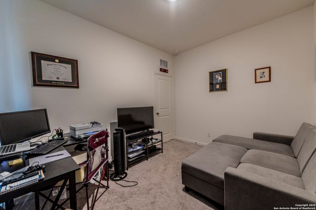 5612 Pearl Meadow, Converse, TX 78109