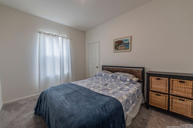 5612 Pearl Meadow, Converse, TX 78109