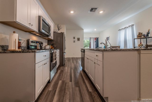 5612 Pearl Meadow, Converse, TX 78109