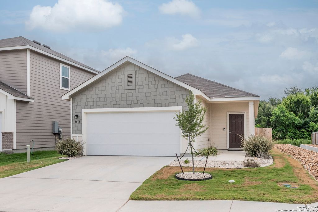 5612 Pearl Meadow, Converse, TX 78109