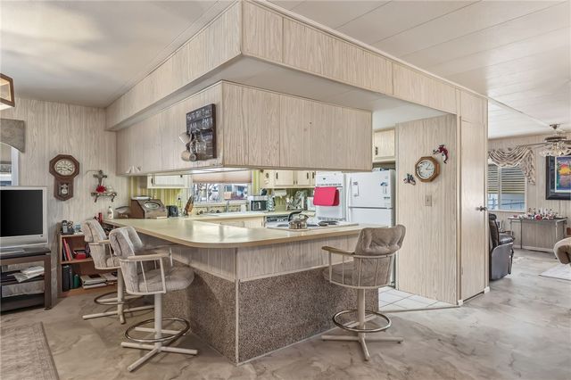 623 E Clearview Dr Drive, Mohave Valley, AZ 86440