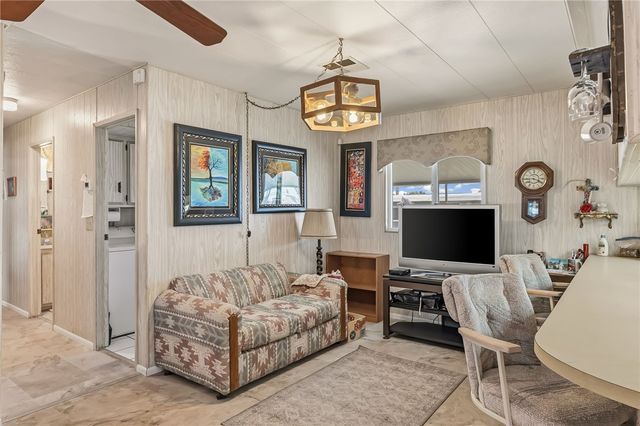 623 E Clearview Dr Drive, Mohave Valley, AZ 86440