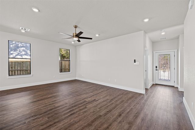 1531 Corona Drive, Granbury, TX 76048