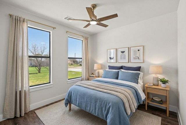 1531 Corona Drive, Granbury, TX 76048