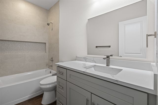 1531 Corona Drive, Granbury, TX 76048