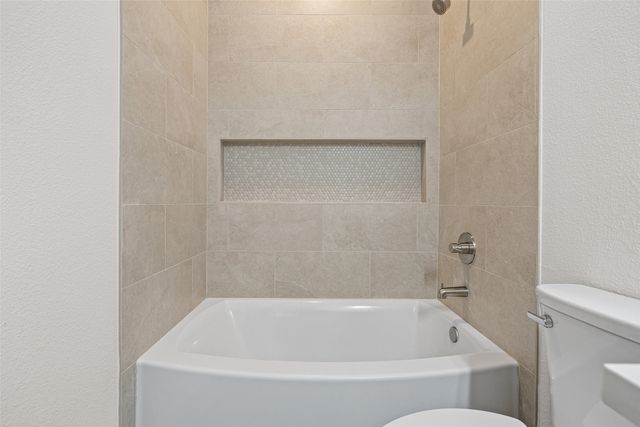 1531 Corona Drive, Granbury, TX 76048