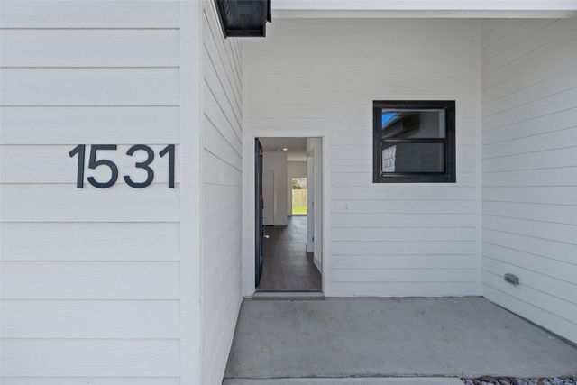 1531 Corona Drive, Granbury, TX 76048